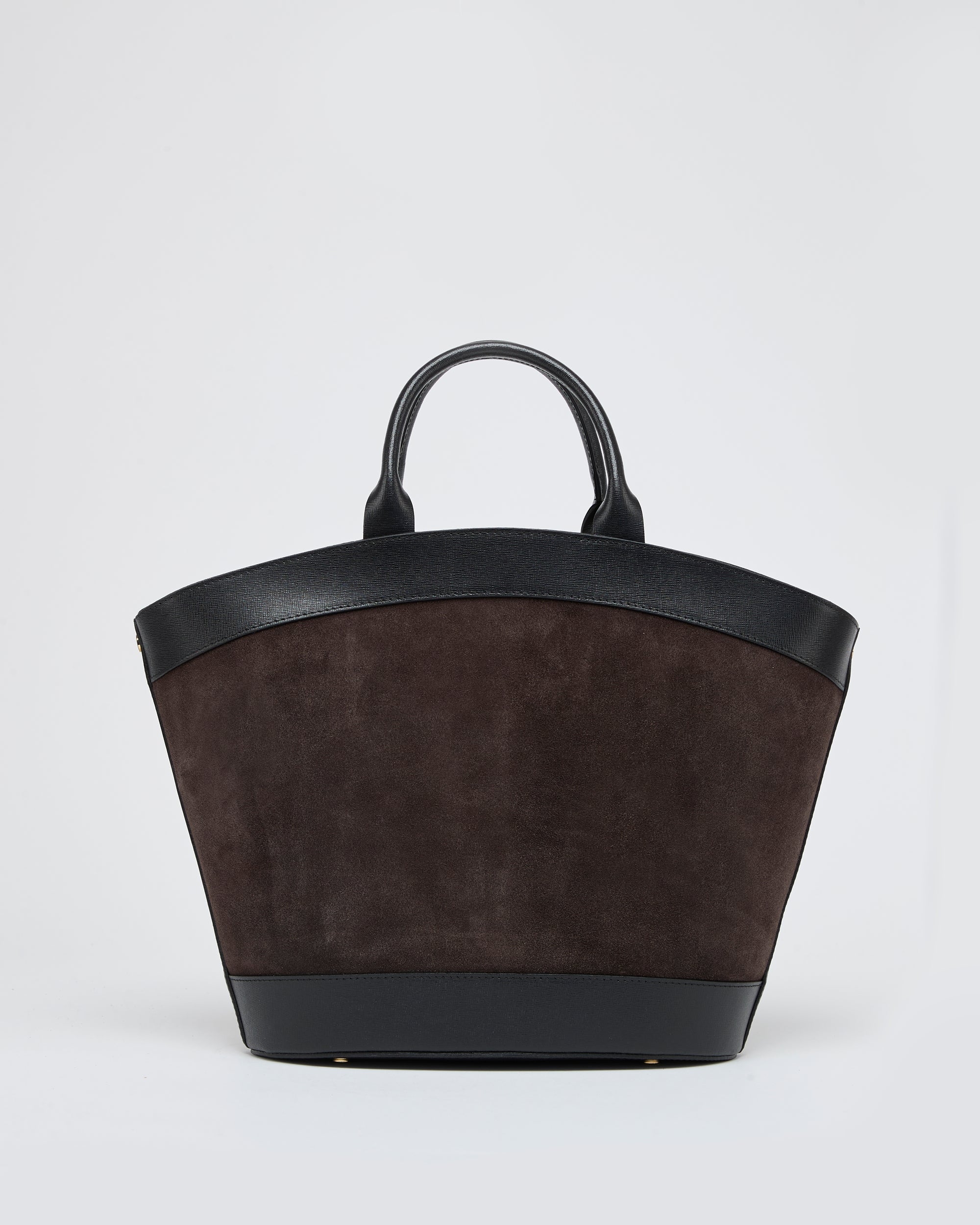 Victoire en daim brun