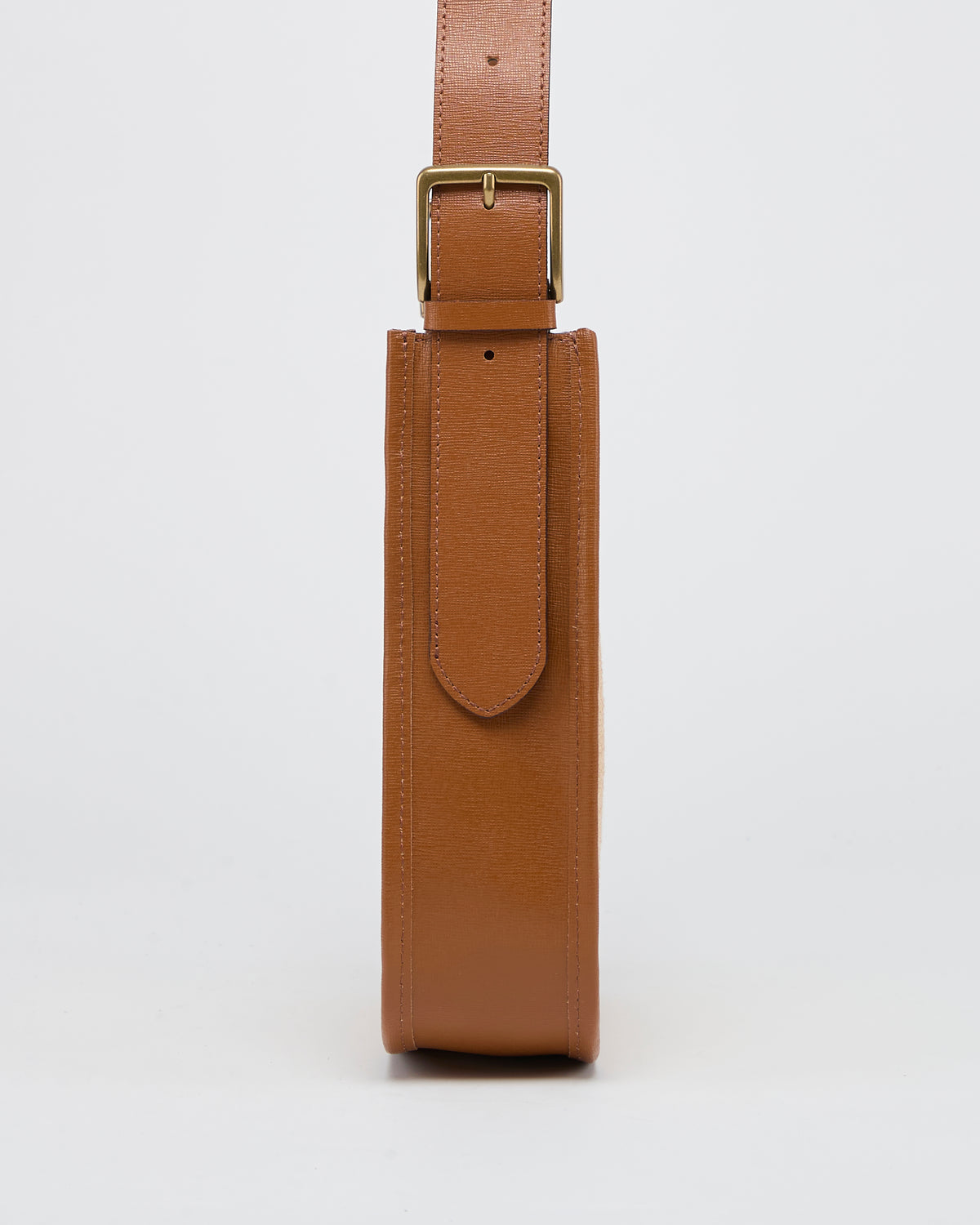 Odette raphia camel