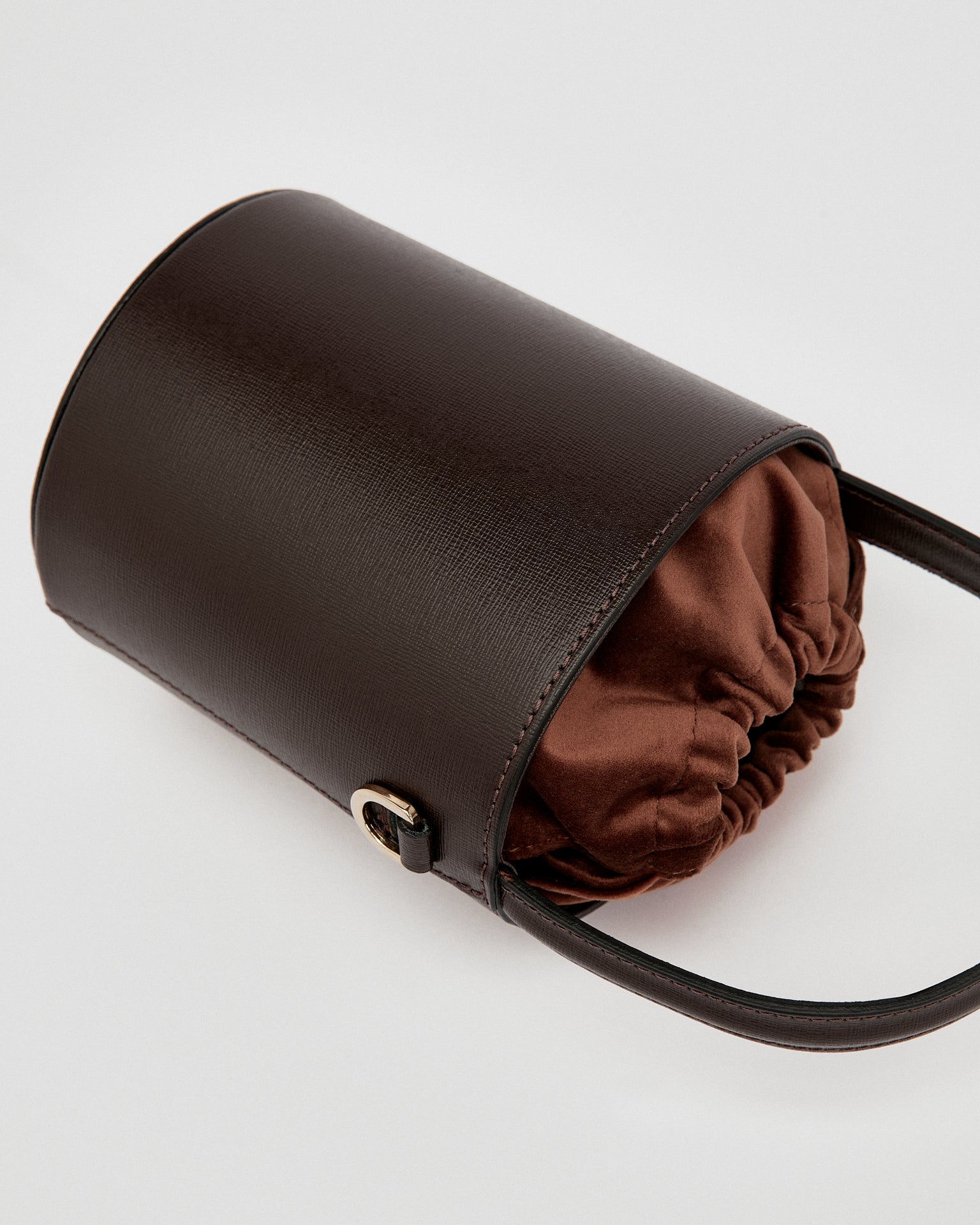 Mini Catherine marrone | chiusura velluto marrone