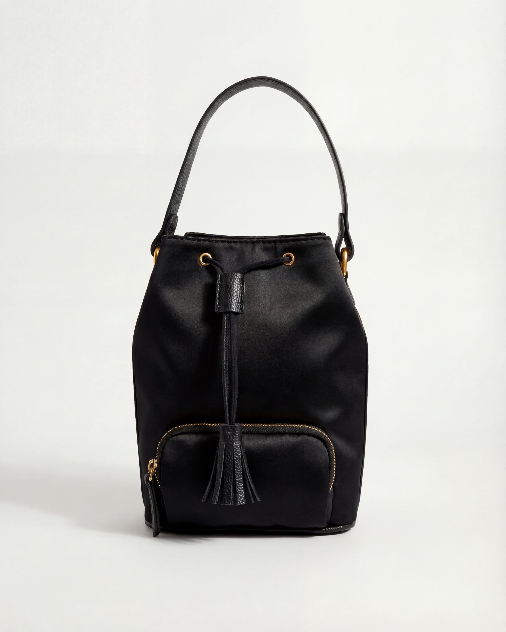Agathe black