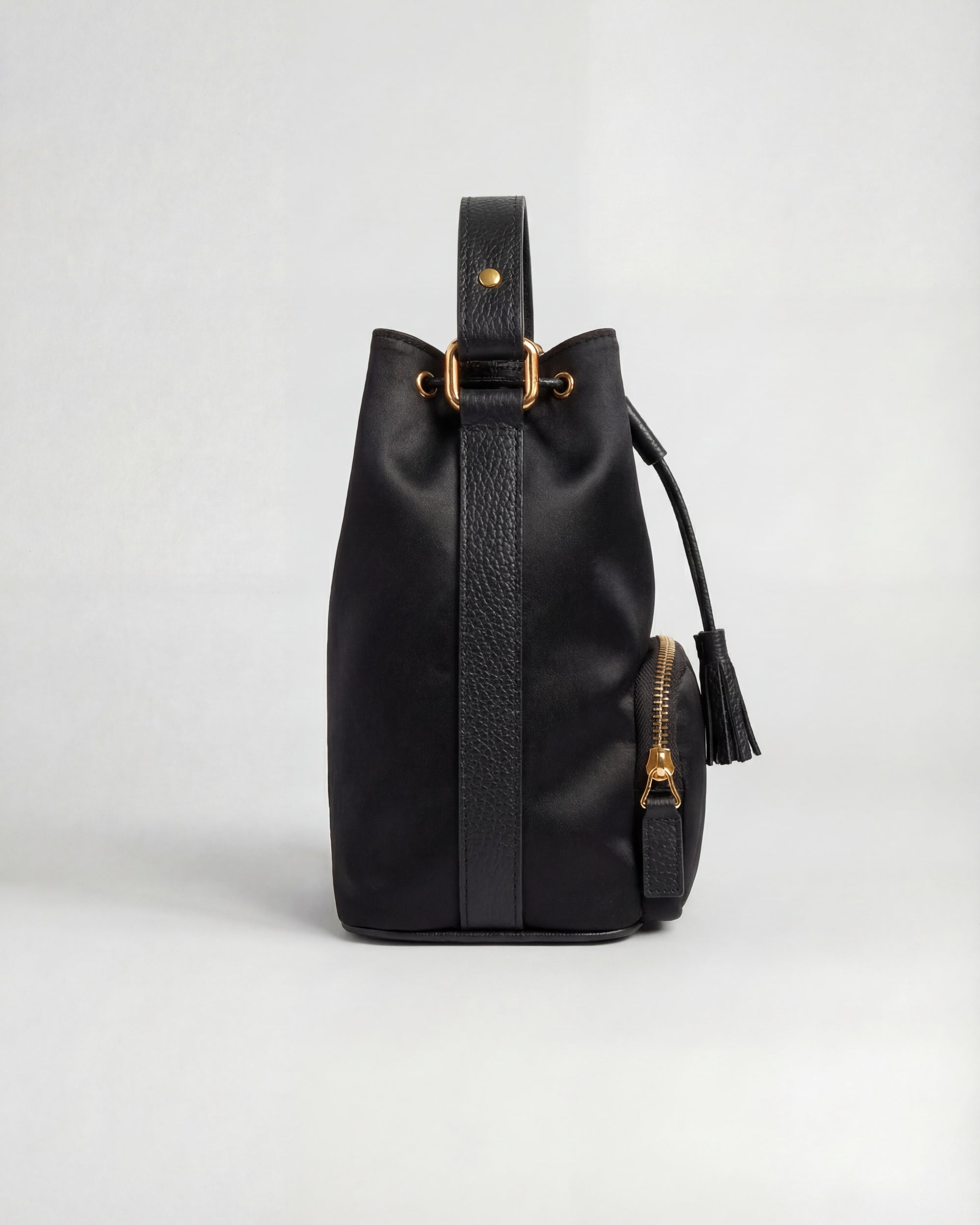 Agathe black