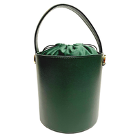 Catherine Verde | chiusura velluto verde